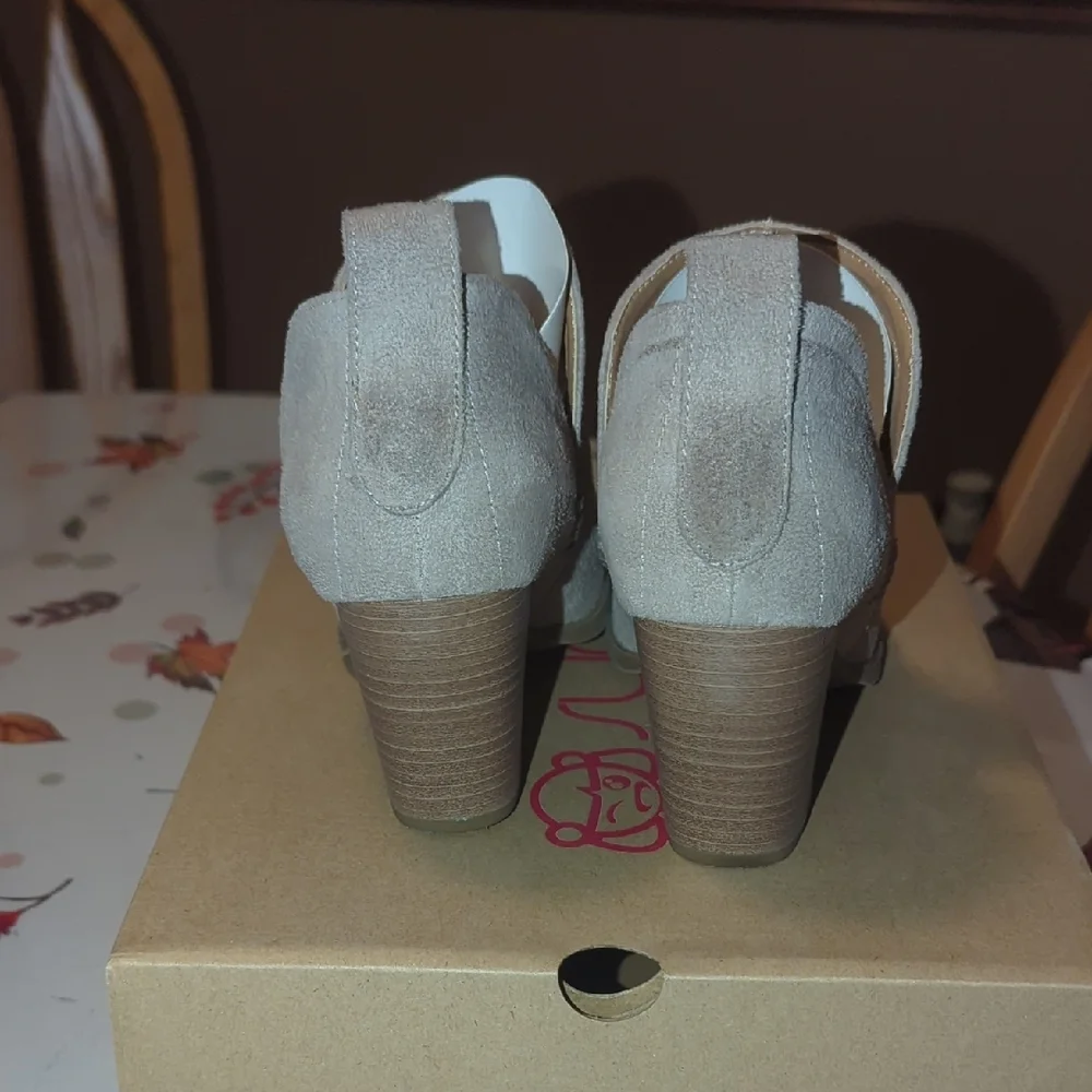 Sugar Taupe Women's Ankle Boots